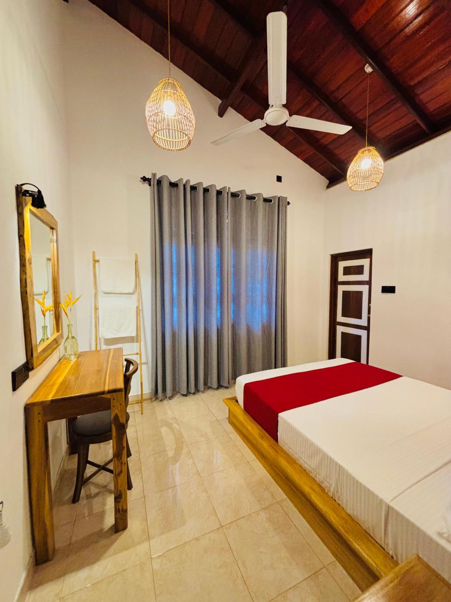 Breeze Bay Villa Dikwella Sur Exterior foto